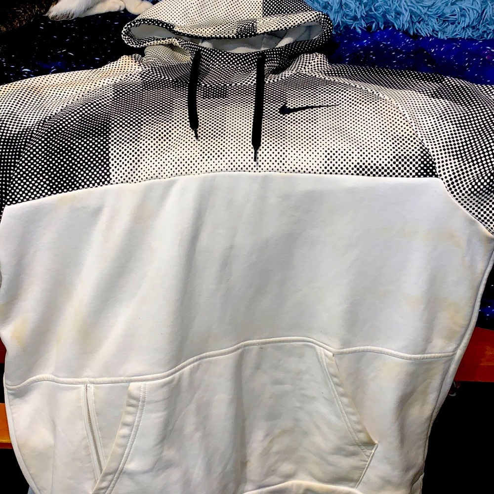 XL Nike black and white warm cozy hoodie